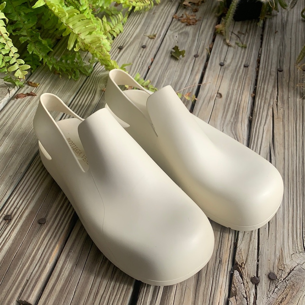 Bottega Veneta Rubber Slingbacks